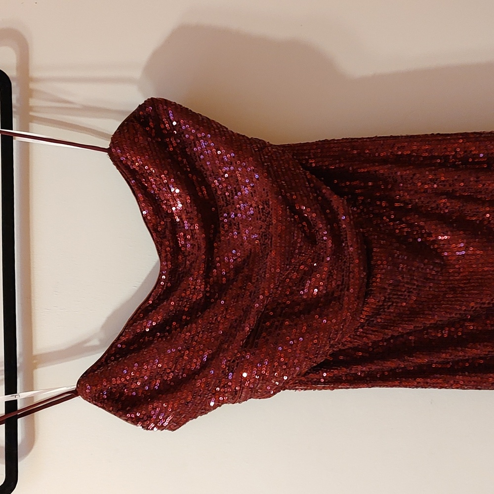 Prom dress - Picture 2 of 7